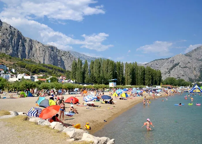 With A Parking Space - 15330 Apartamento Omiš